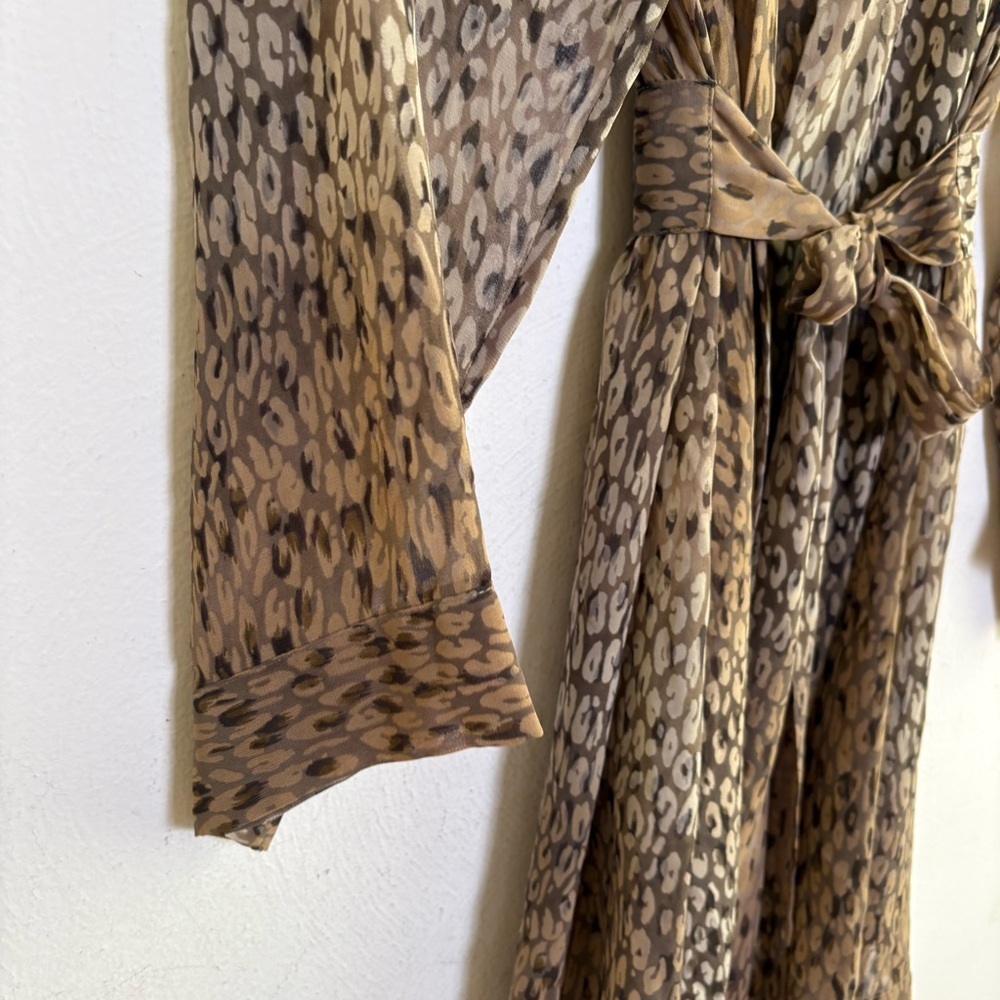 Victoria’s Secret leopard animal print semisheer, kimono belted robe pockets - Picture 7 of 14